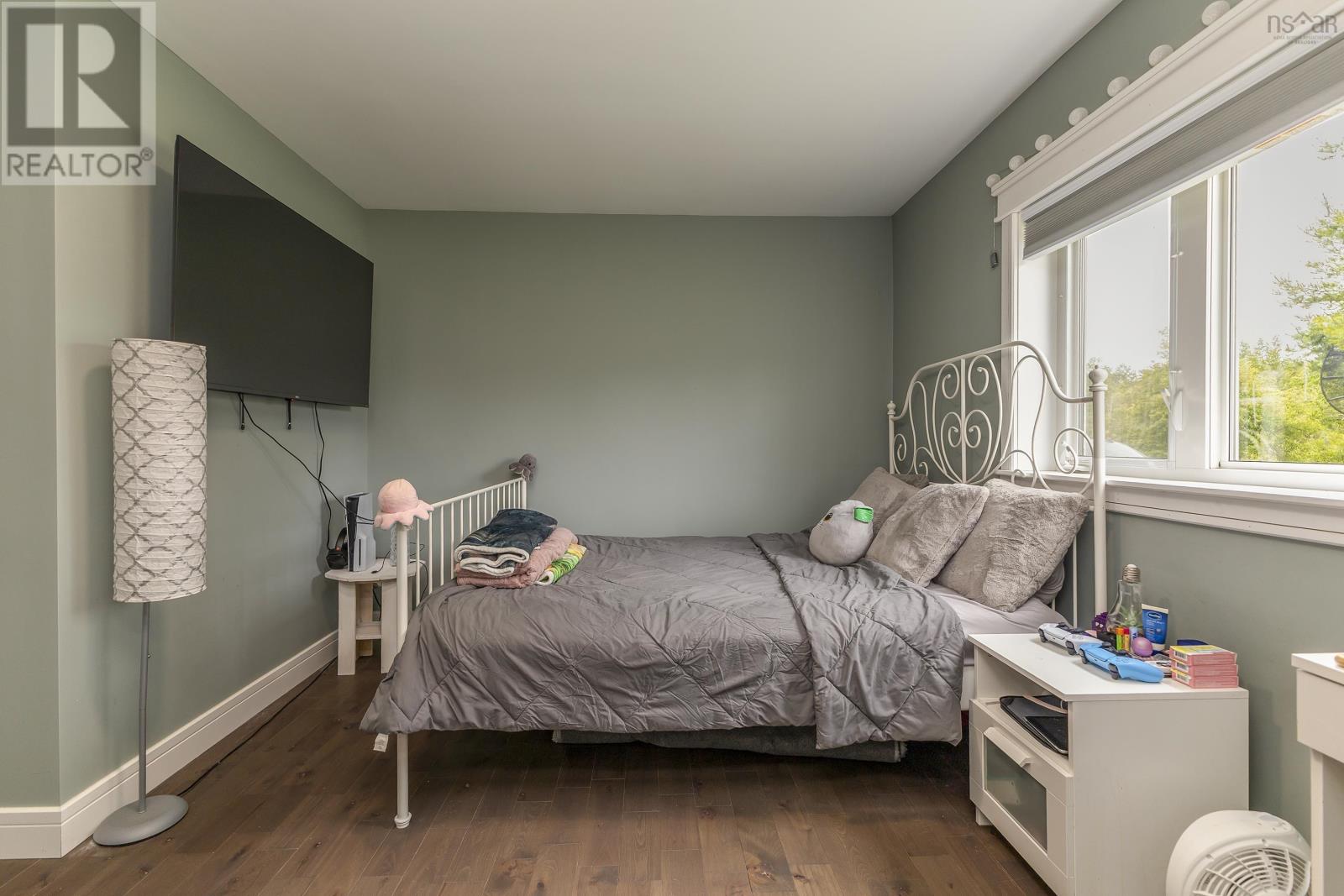 Property 31 of 44 of 271 376 Highway