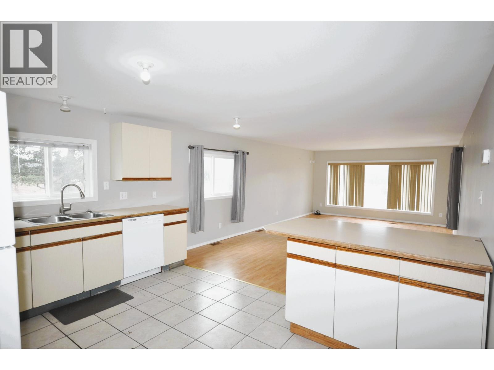 3238 HINSCHE ROAD - Image 2