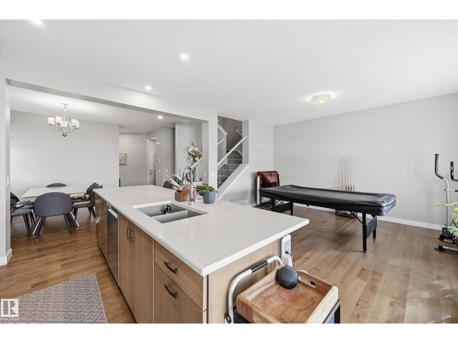 2604 202 ST NW - 10