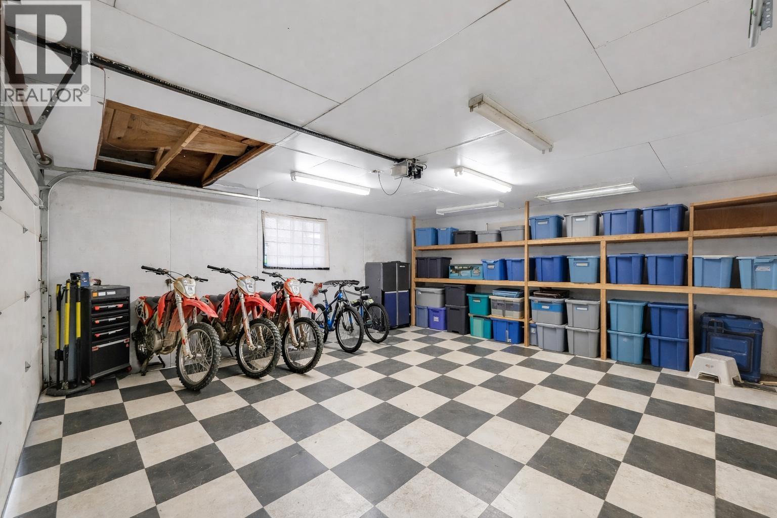 40410 PERTH DRIVE, Squamish