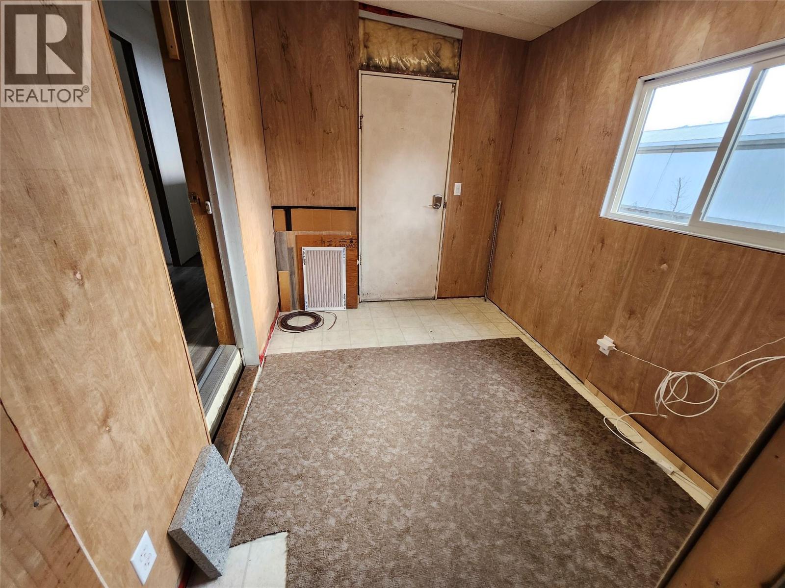 327 Edward Street - 15