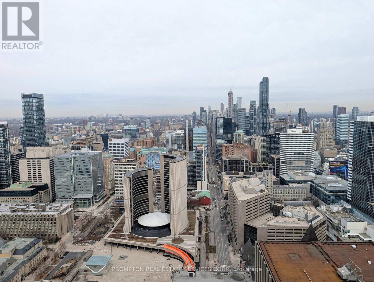 5403 - 70 TEMPERANCE STREET