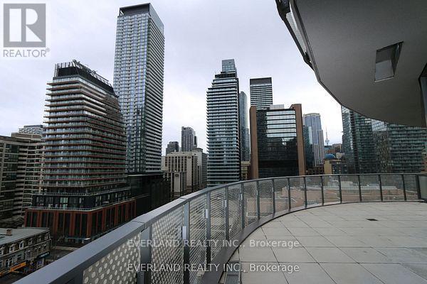 #703 11 WELLESLEY STREET W - 16