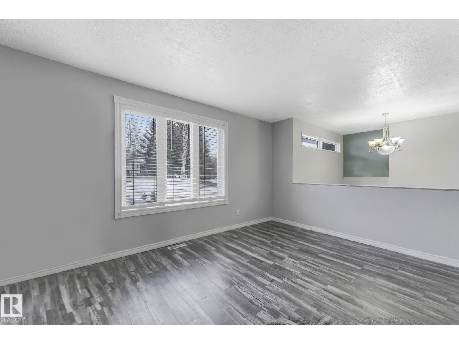 #24 2022 PARKLAND DR - 28