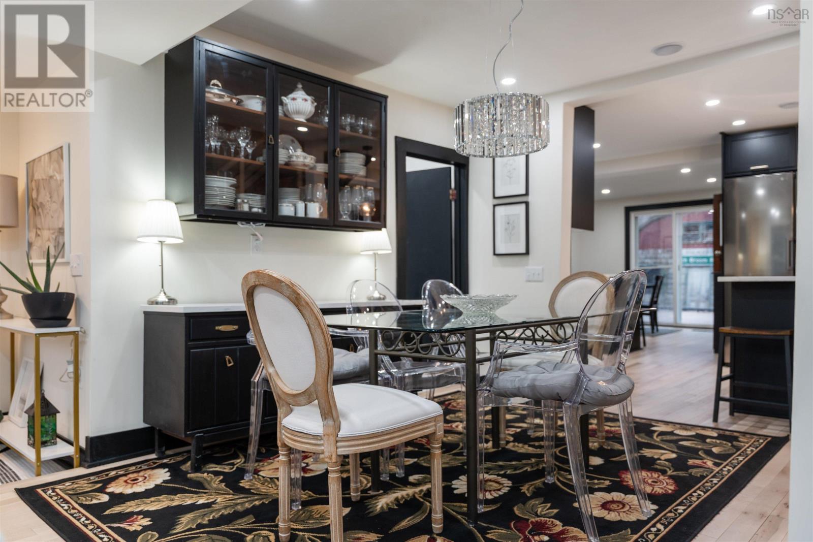 Property 41 of 50 of 1379 Alma Road