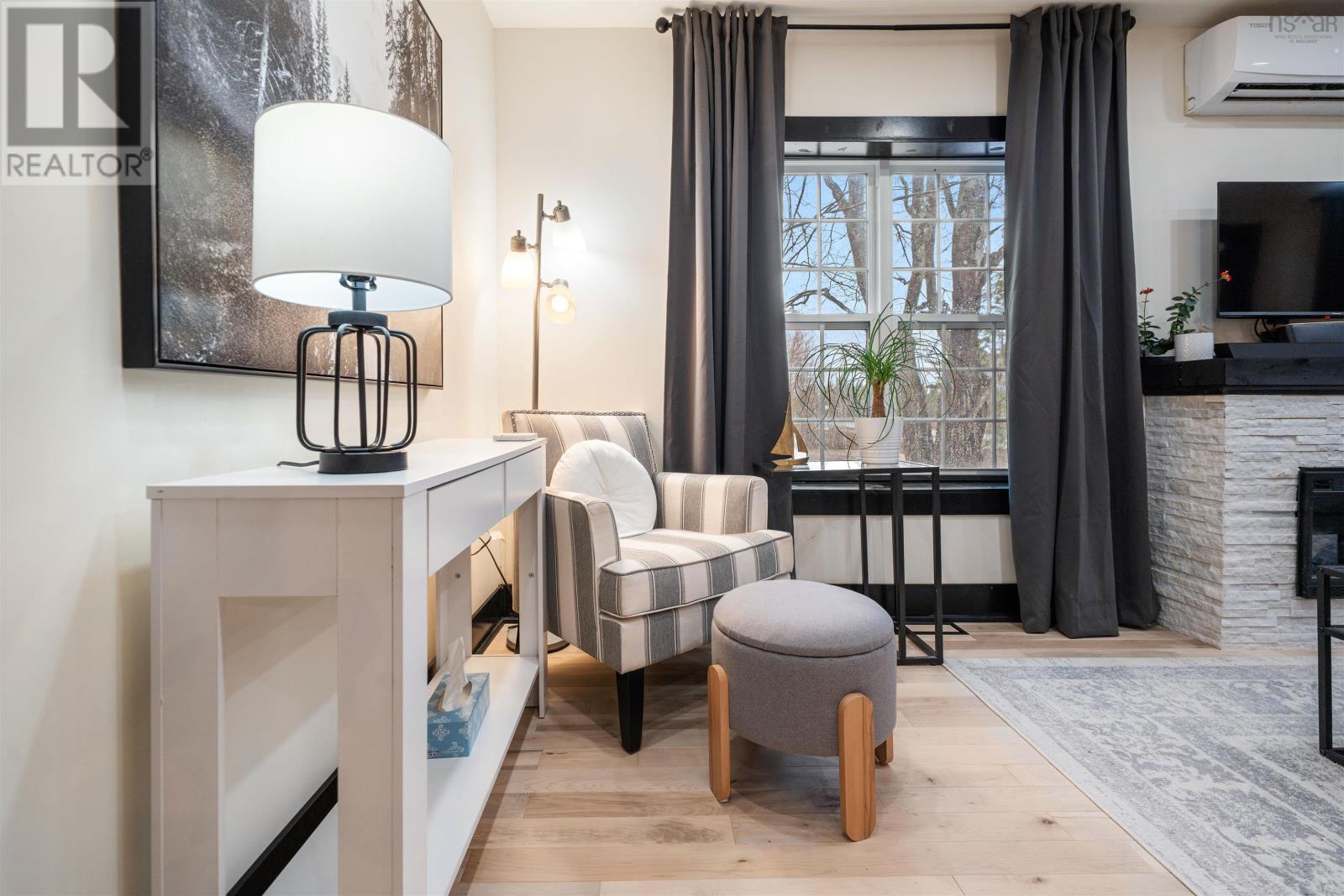 Property 24 of 50 of 1379 Alma Road