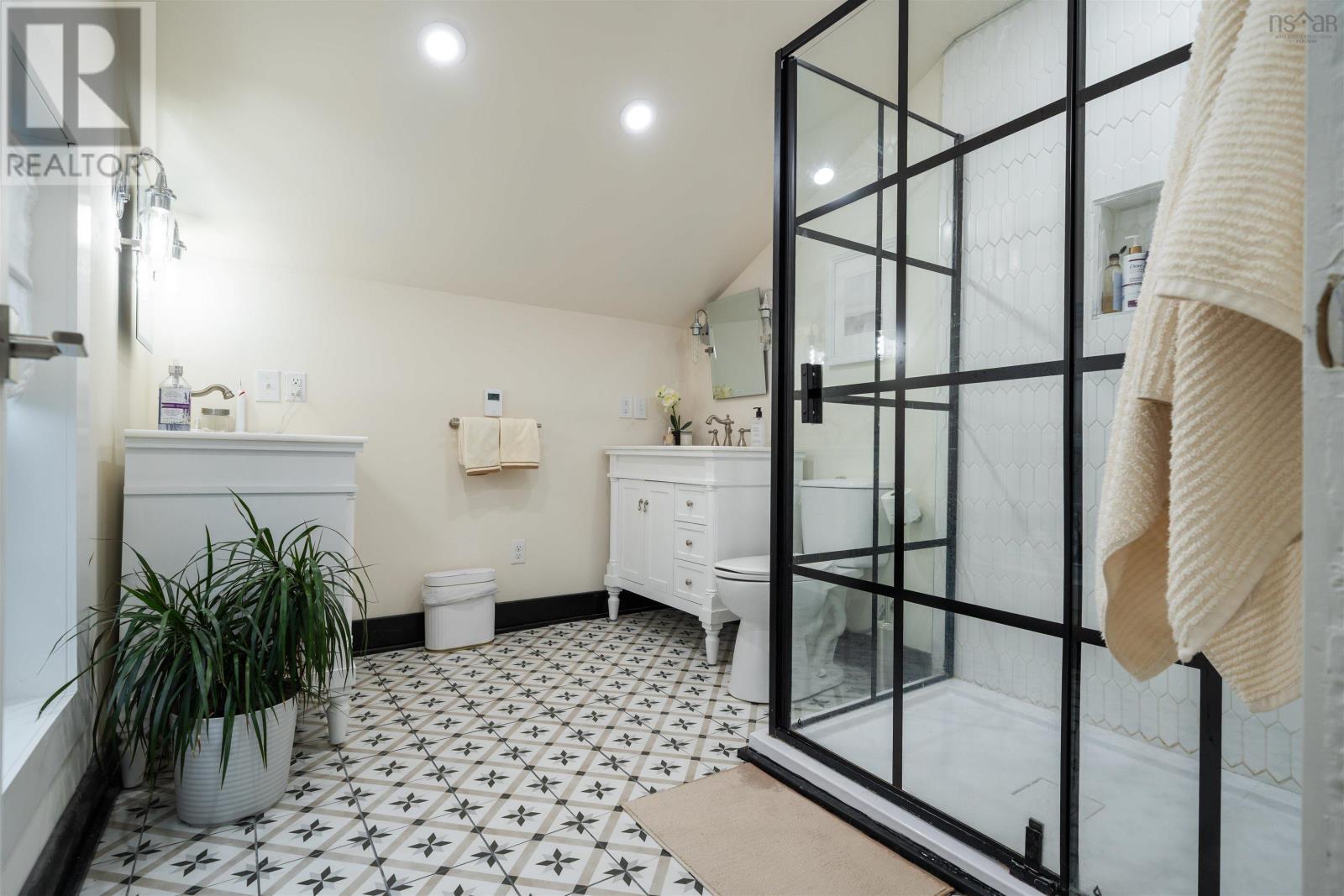 Property 34 of 50 of 1379 Alma Road