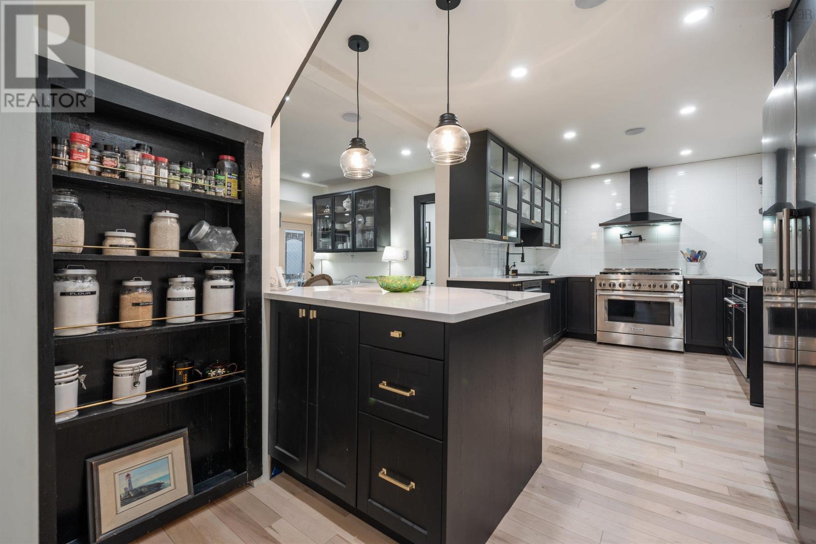 Property 10 of 50 of 1379 Alma Road