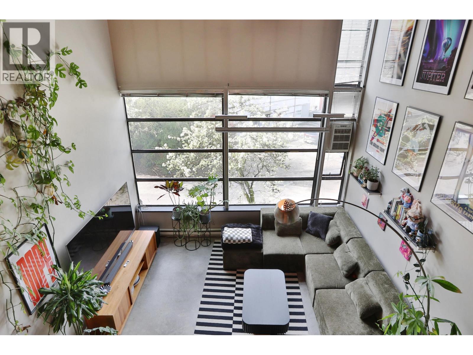 203 1850 LORNE Street - main photo