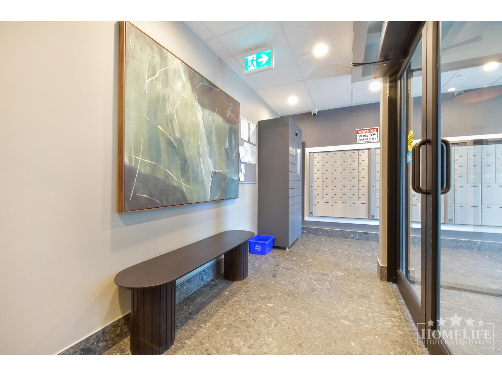 414 20695 EASTLEIGH Crescent - photo 2