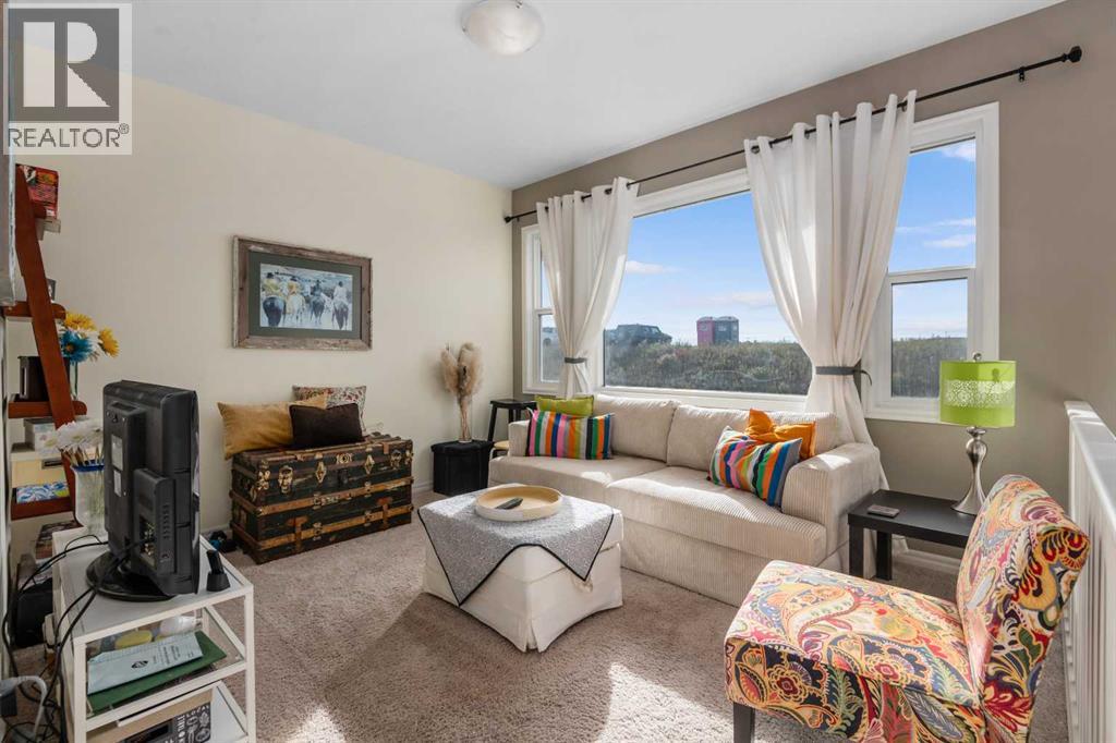 390 River Heights Crescent, Cochrane