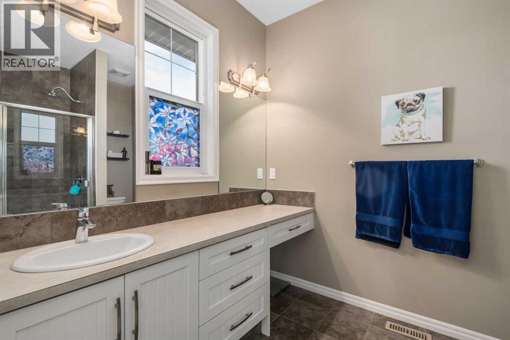 390 River Heights Crescent, Cochrane