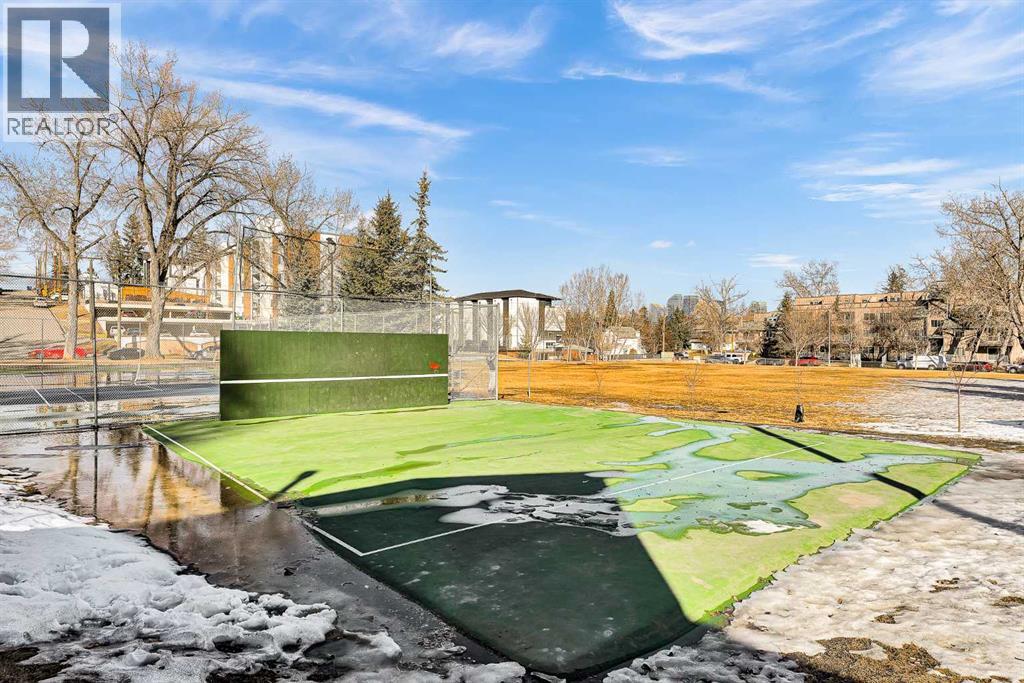 305, 2417 17 Street SW photo 27