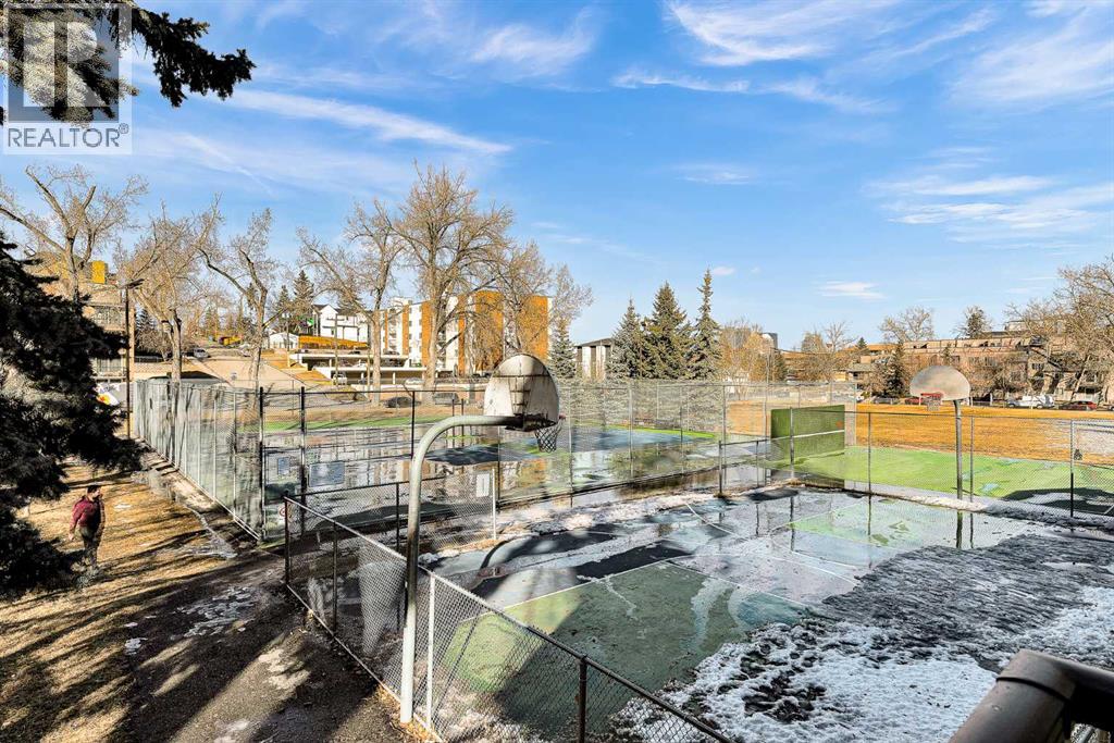 305, 2417 17 Street SW photo 25