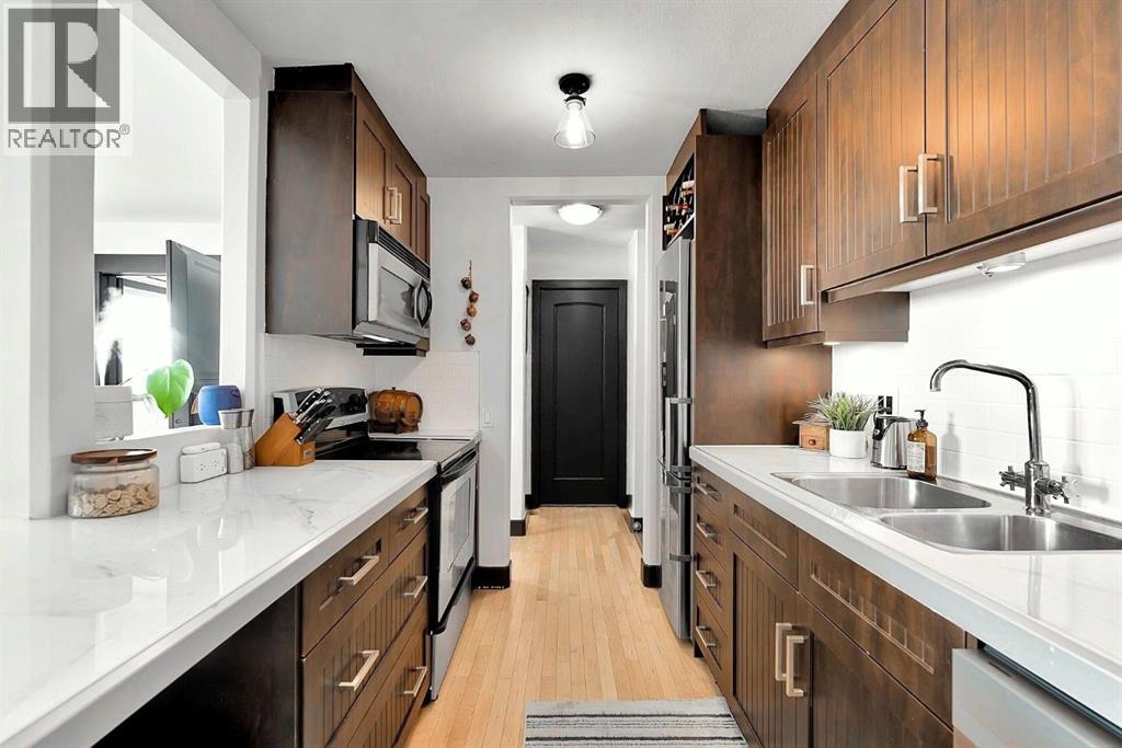 305, 2417 17 Street SW photo 4