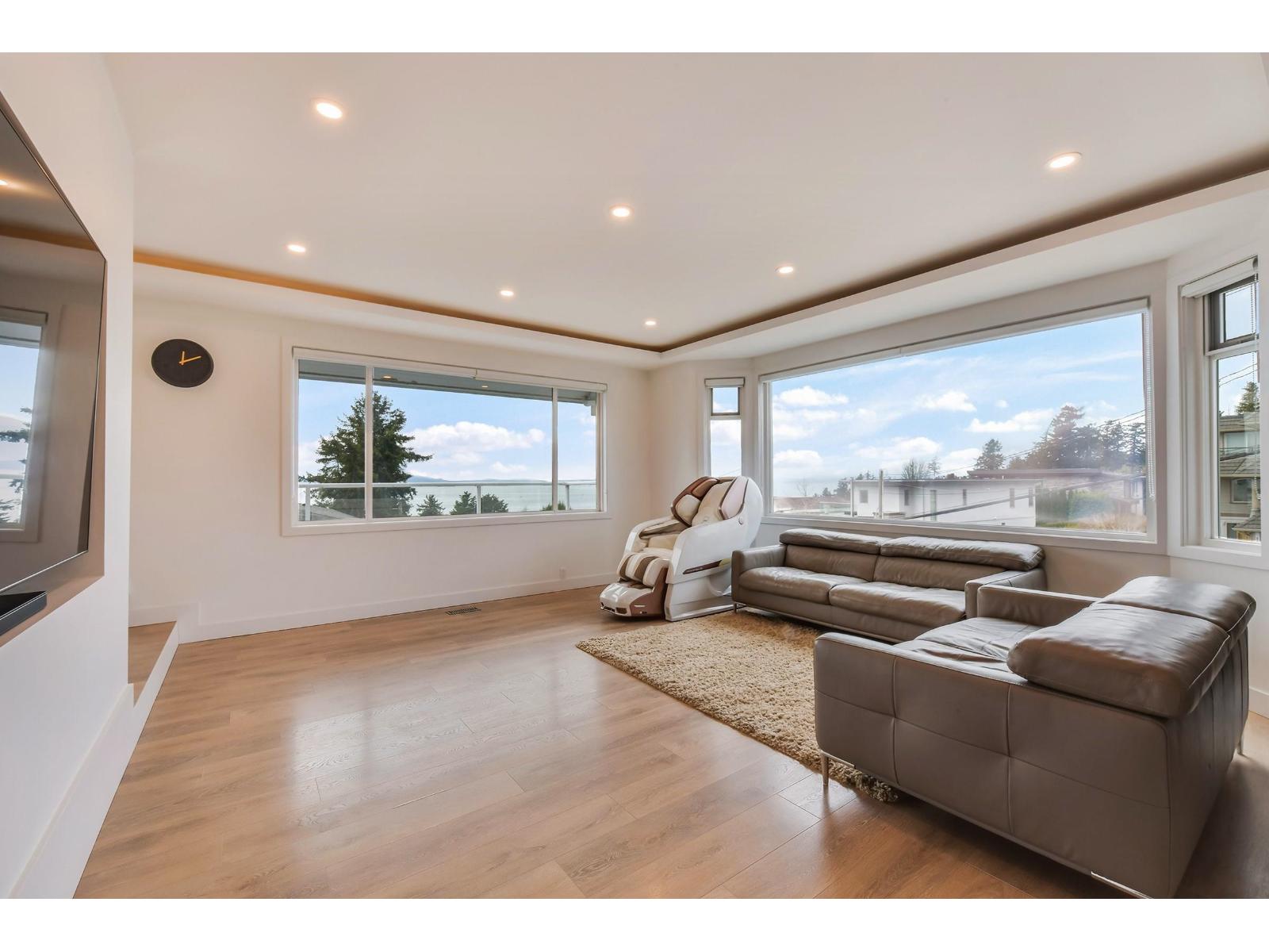 1388 KERFOOT ROAD, White Rock