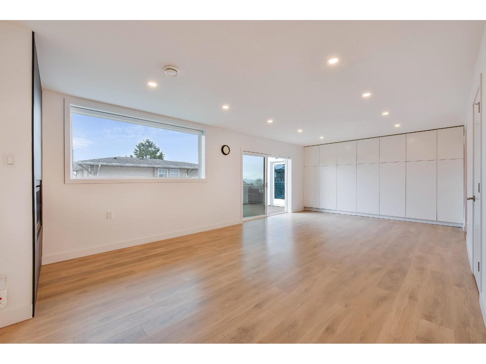 1388 KERFOOT ROAD, White Rock