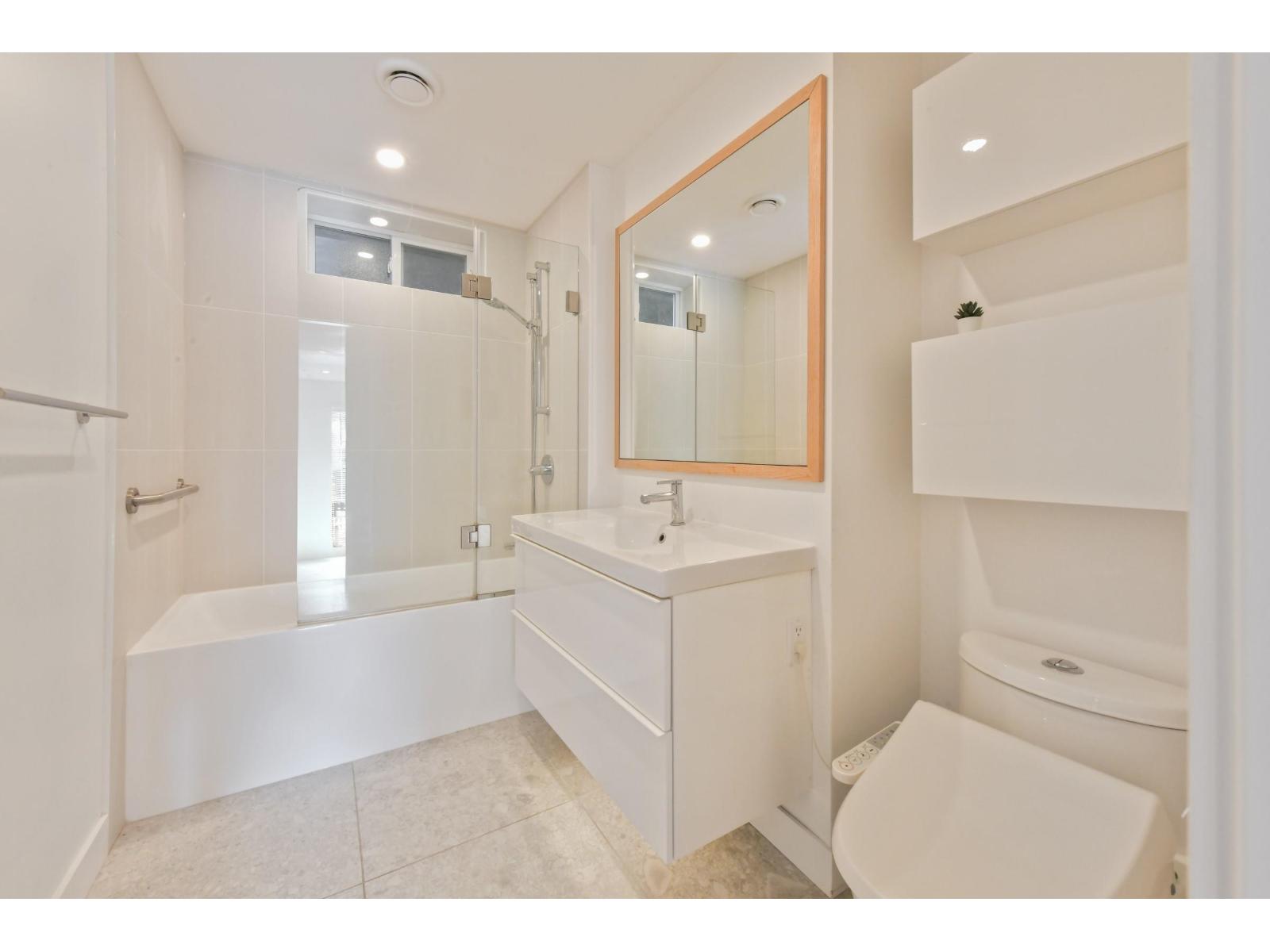 1388 KERFOOT ROAD, White Rock