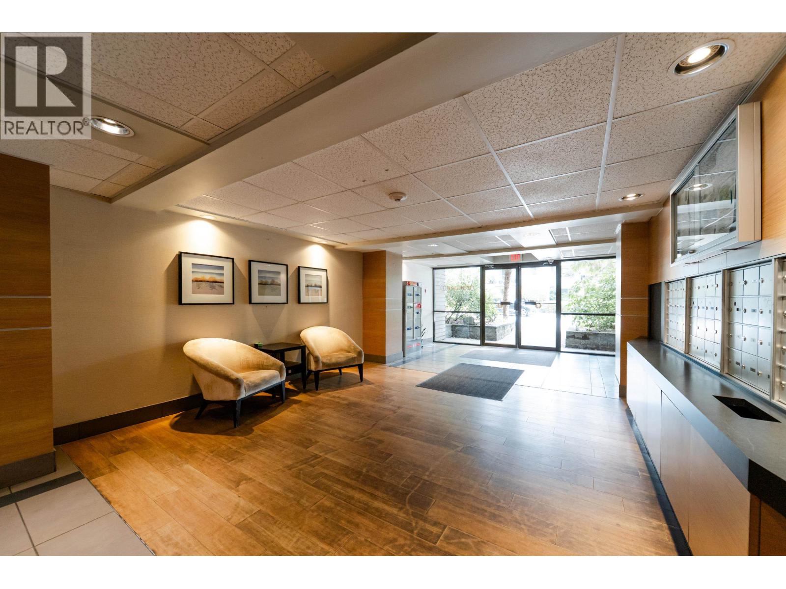 211 423 AGNES STREET, New Westminster