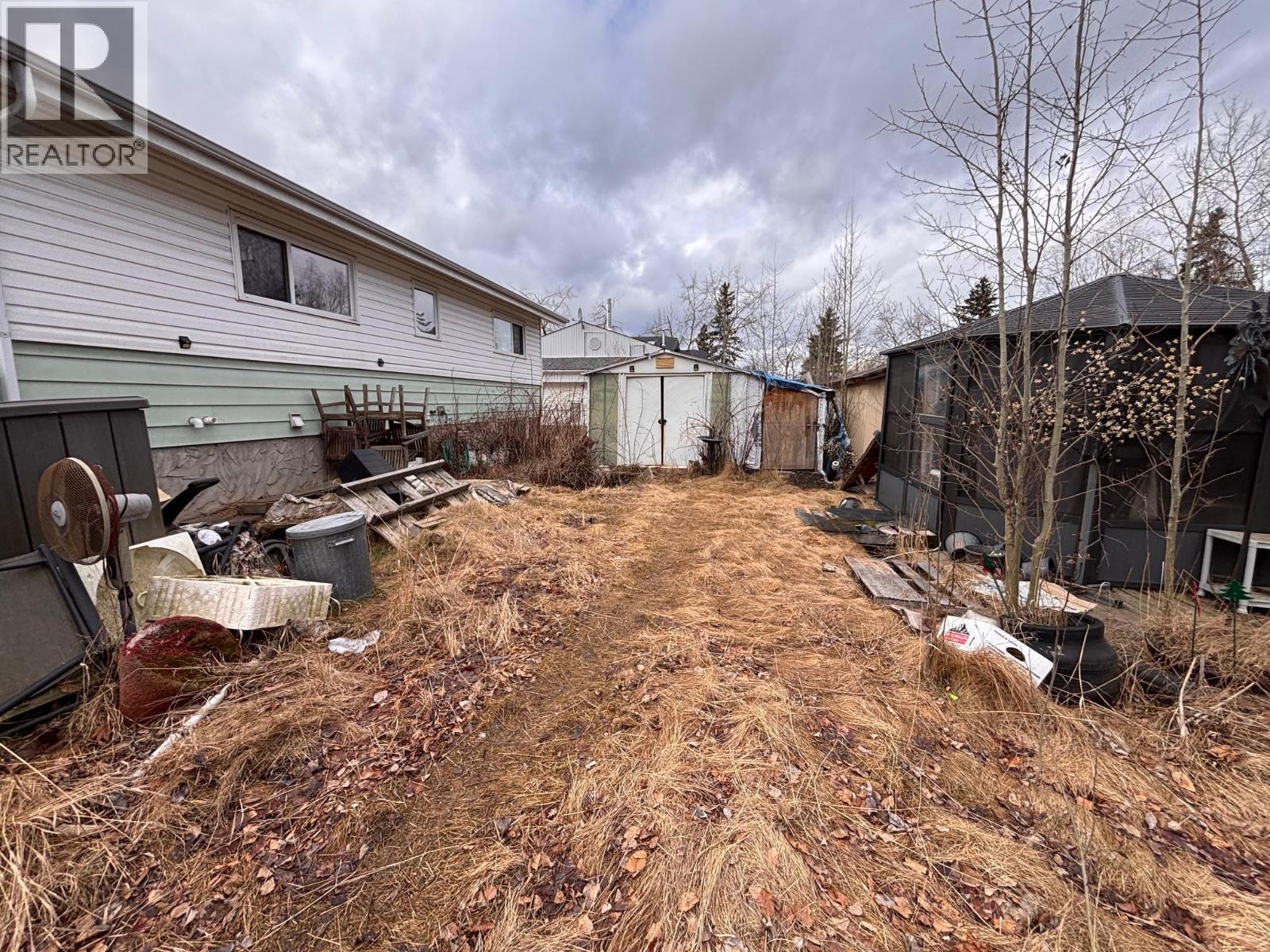 1310 LA SALLE AVENUE - 7