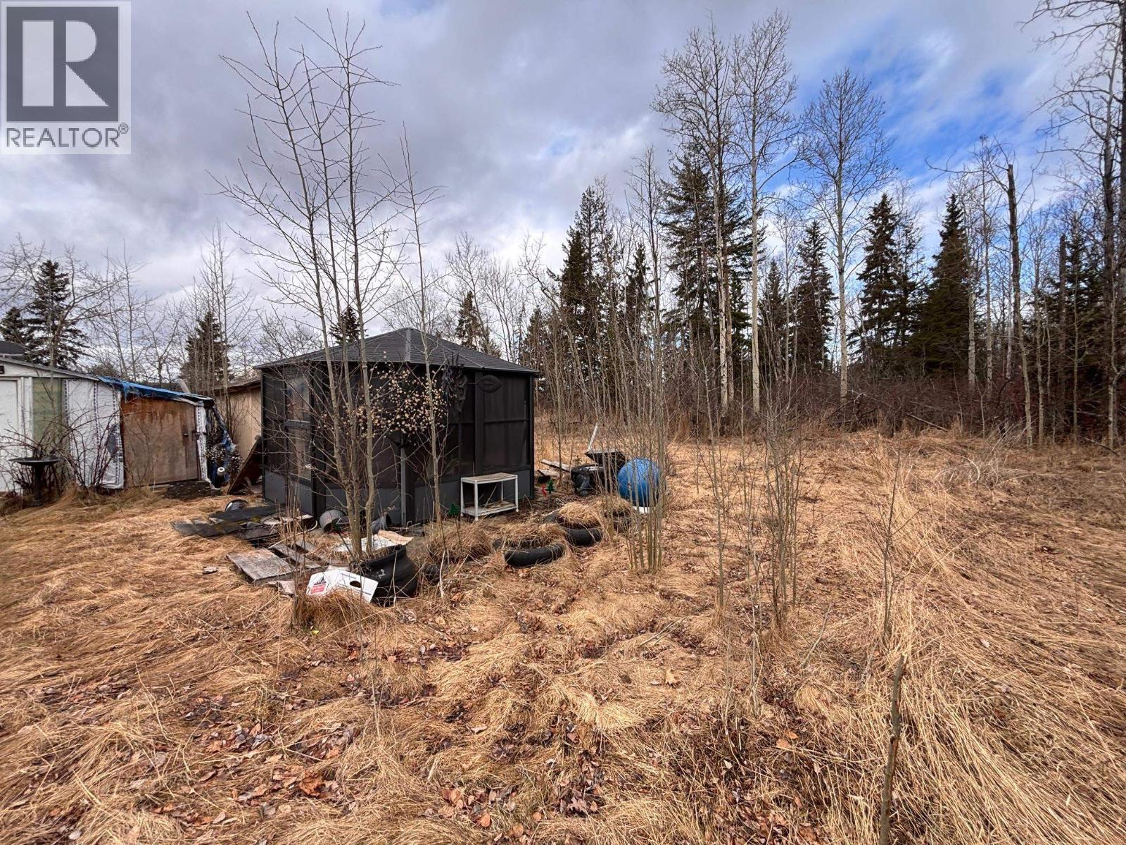 1310 LA SALLE AVENUE - 8