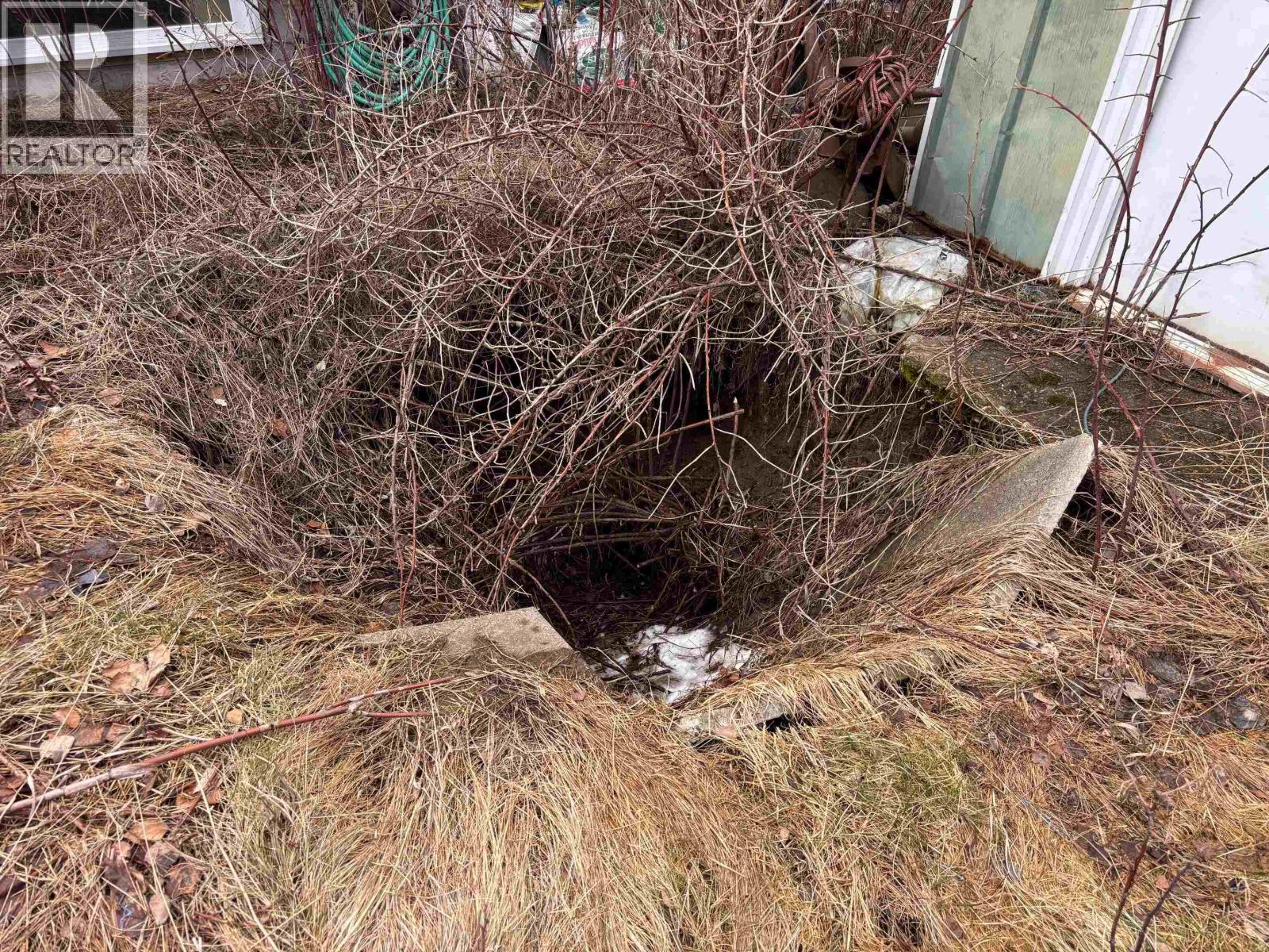 1310 LA SALLE AVENUE - 9