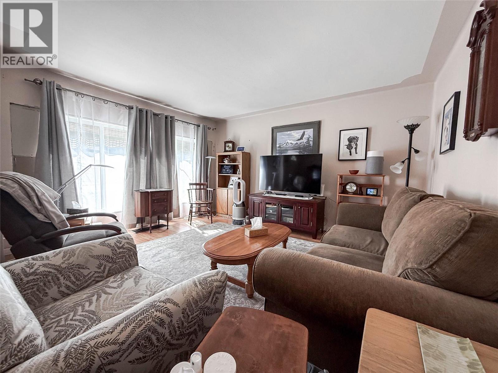 390 9th Avenue, Montrose