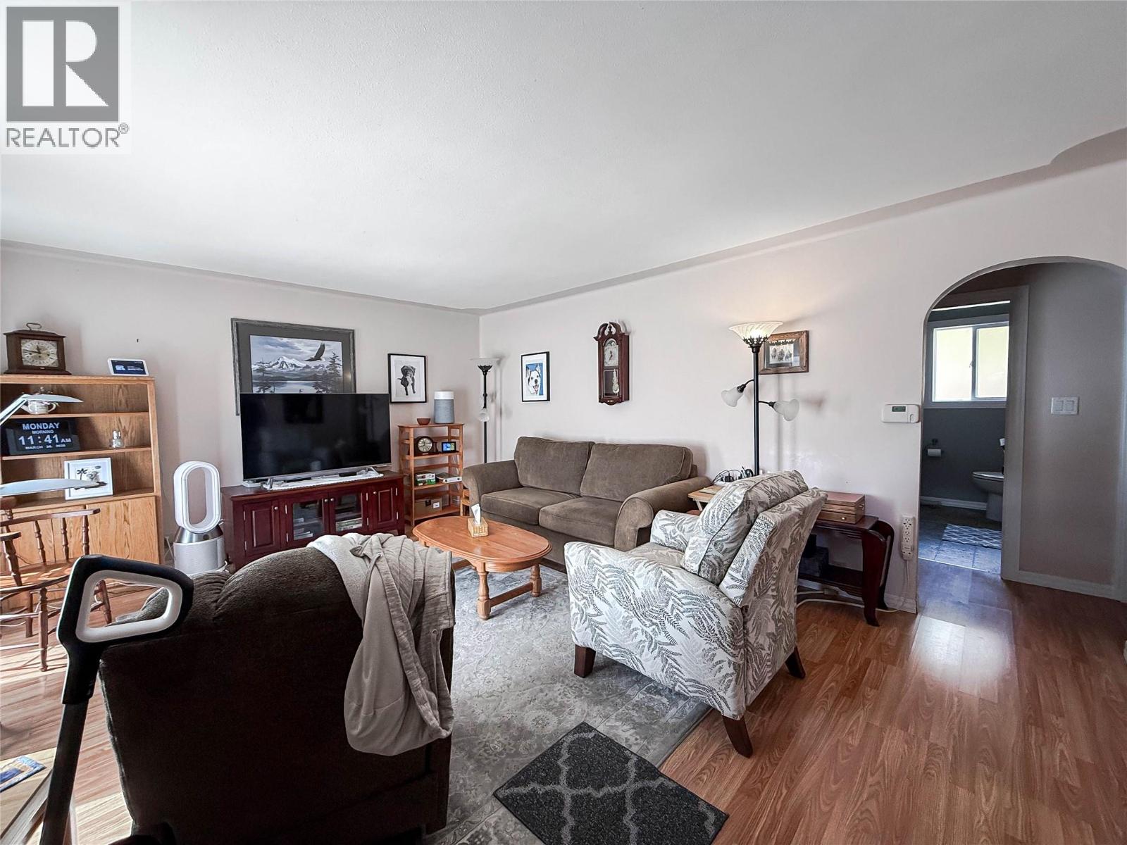 390 9th Avenue, Montrose