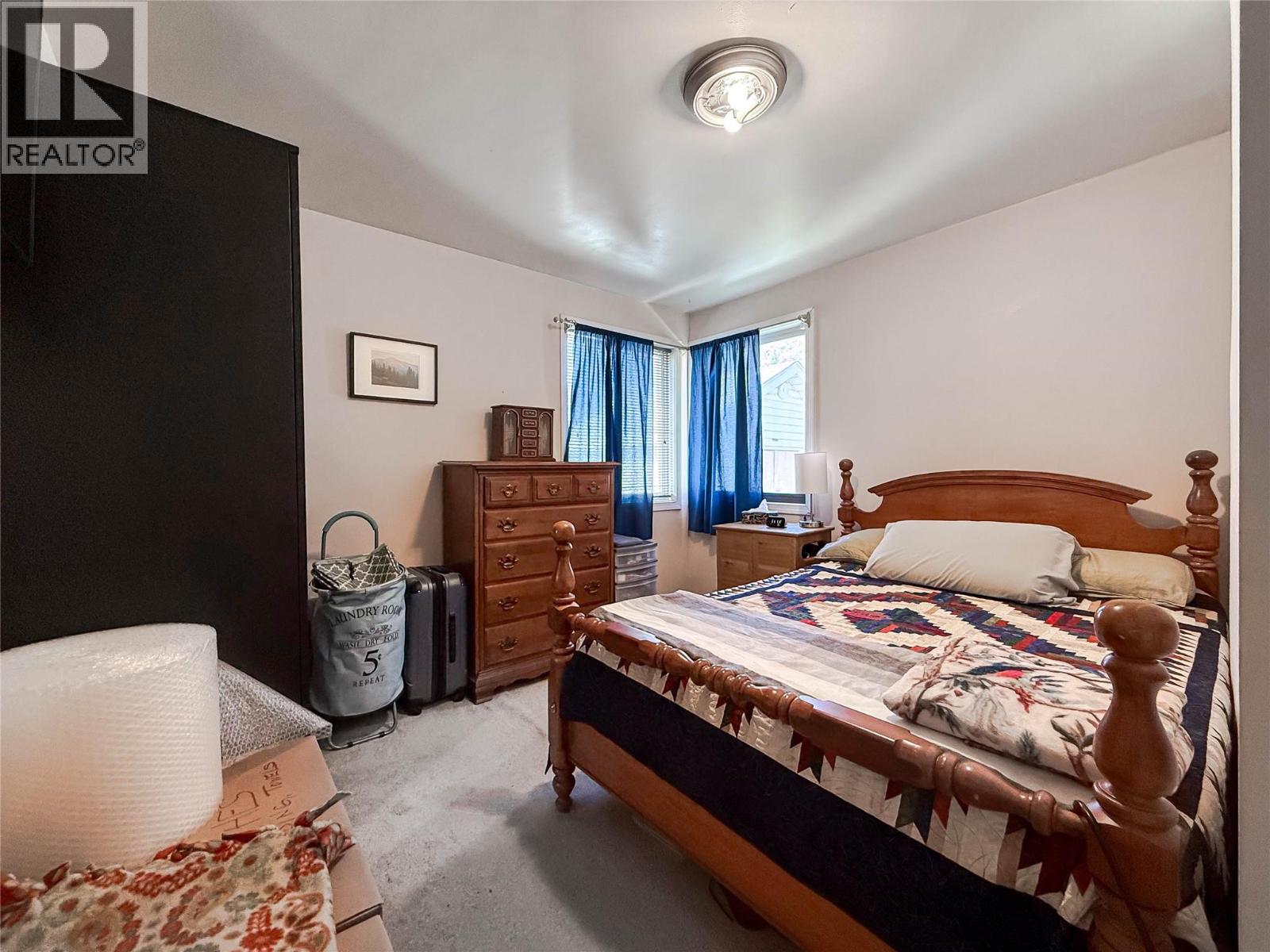 390 9th Avenue, Montrose