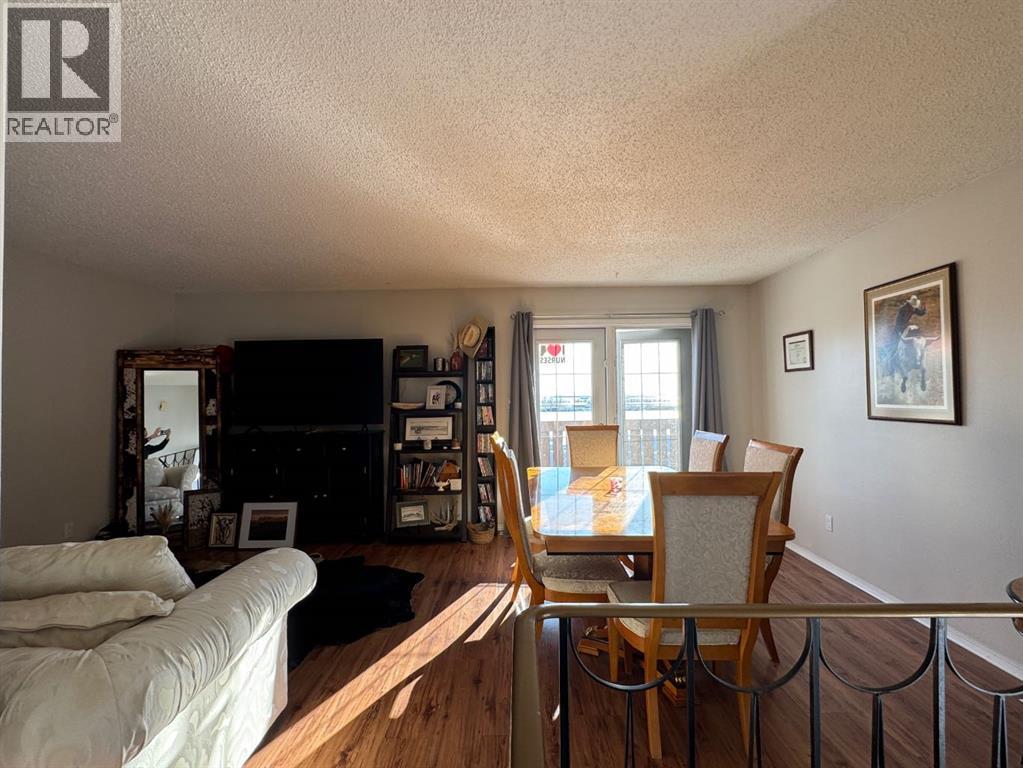 10300 105 AVENUE - 8