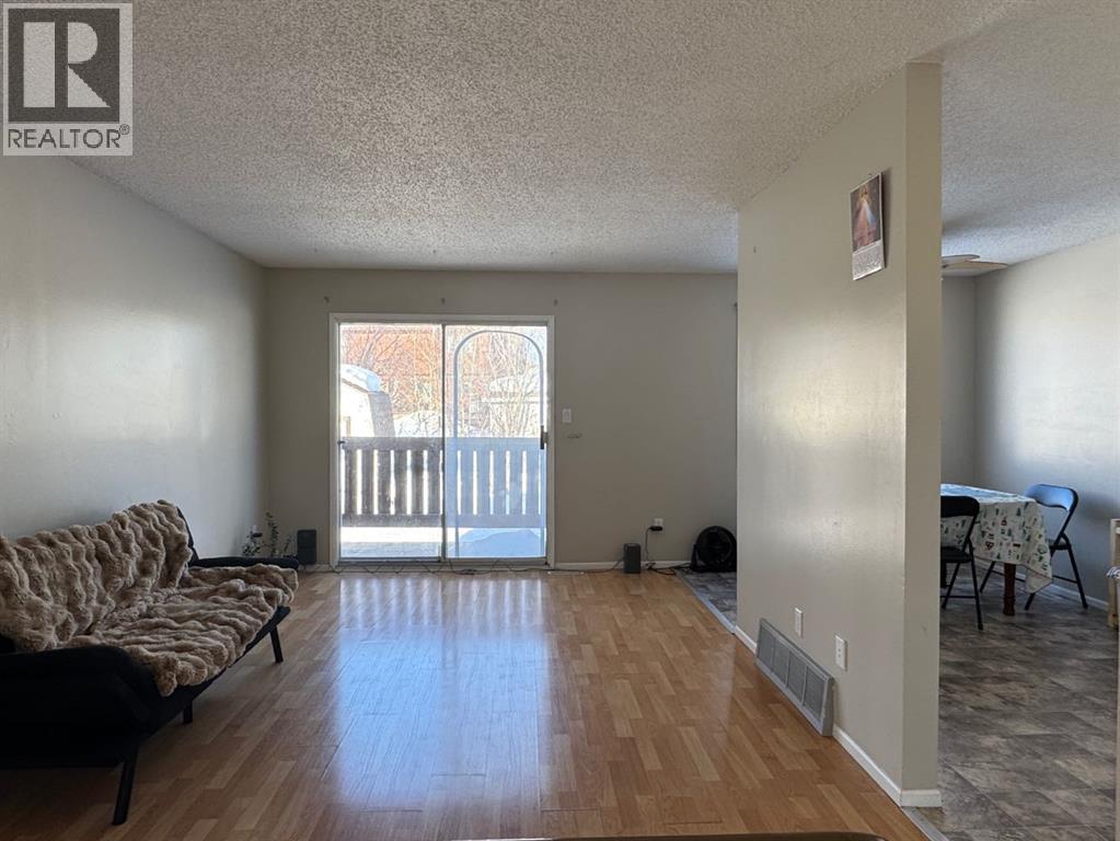 10300 105 AVENUE - 18