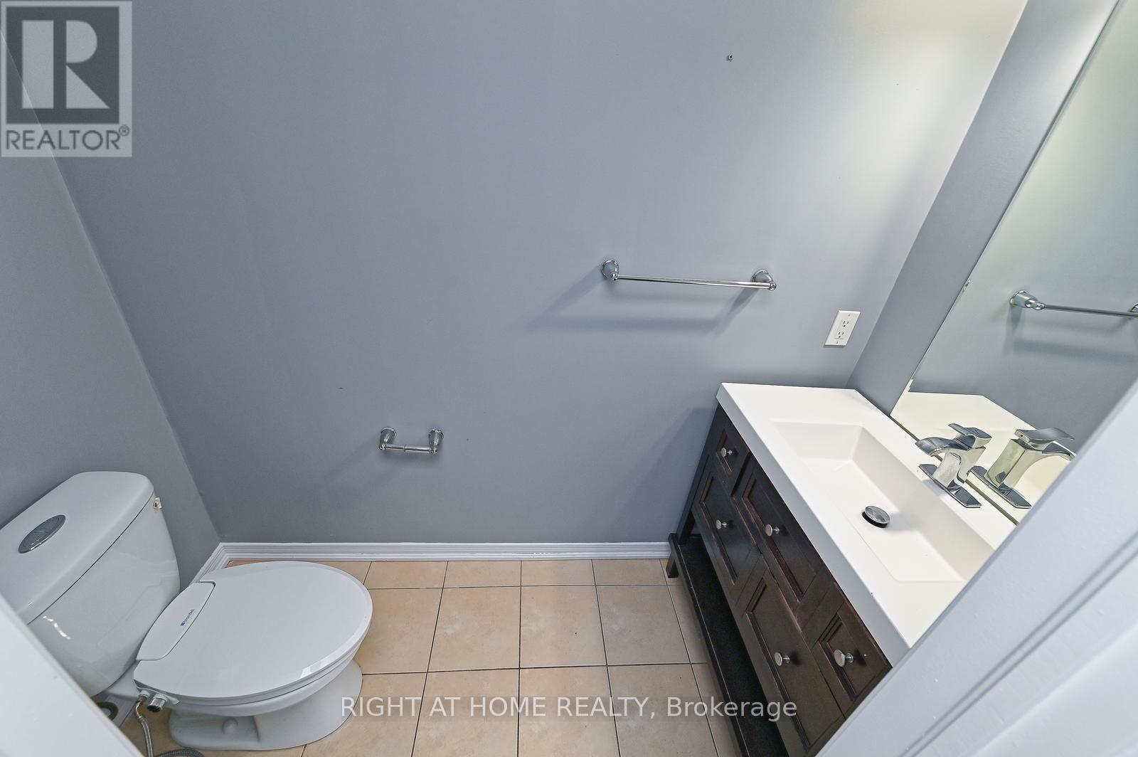 292 FALLING GREEN CRESCENT - 12