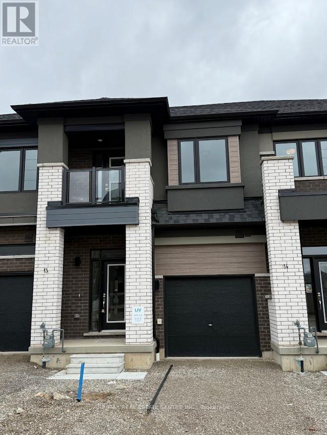 13 - 660 COLBORNE STREET W