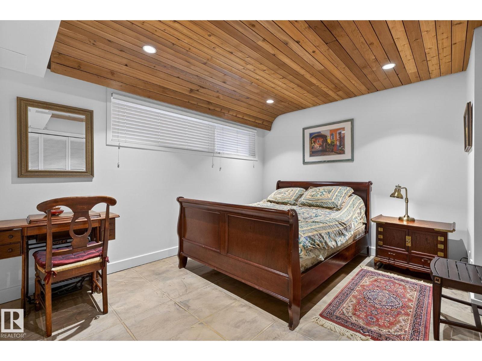 10235 134 ST NW NW, Edmonton