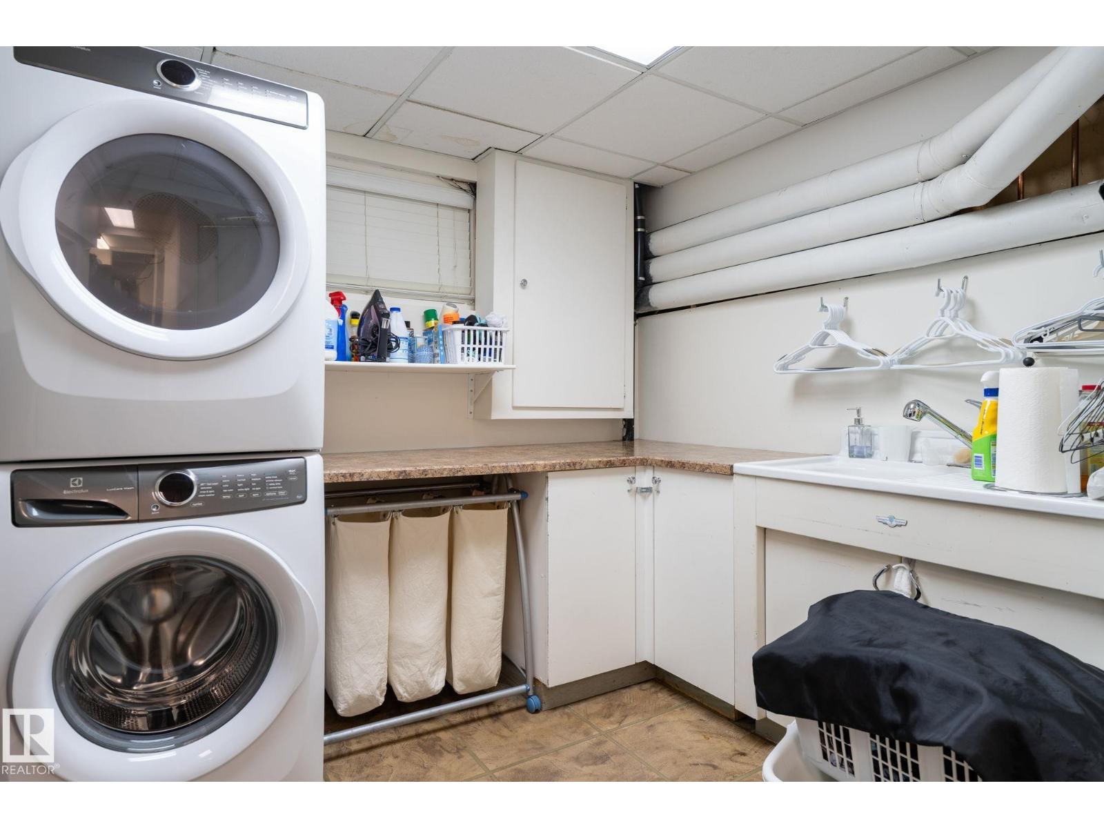 10235 134 ST NW NW, Edmonton