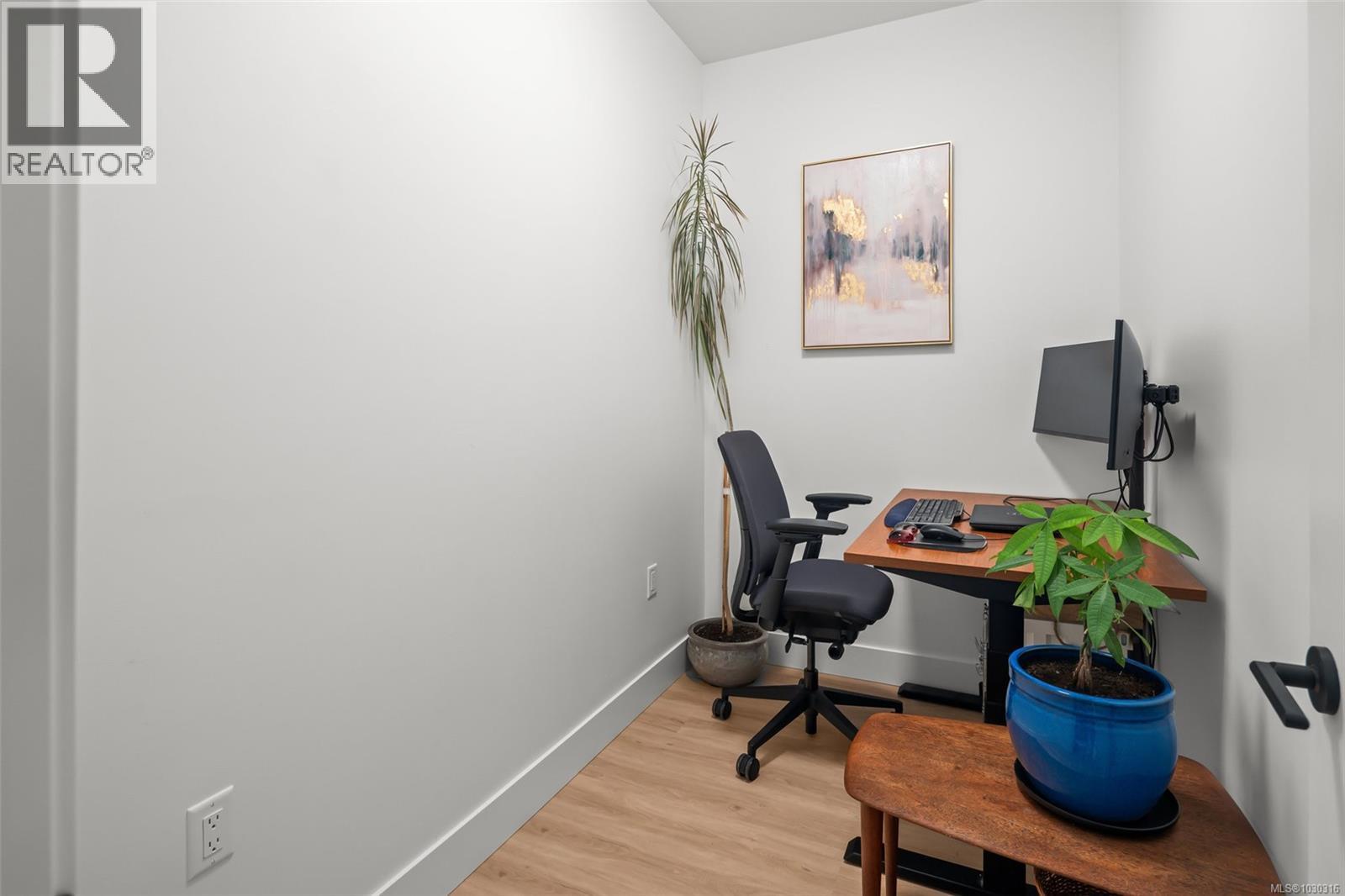 530 920 Reunion Avenue, Langford