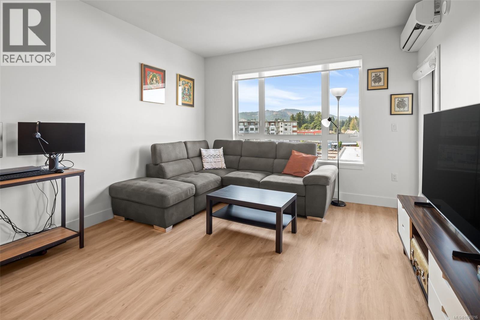 530 920 Reunion Avenue, Langford