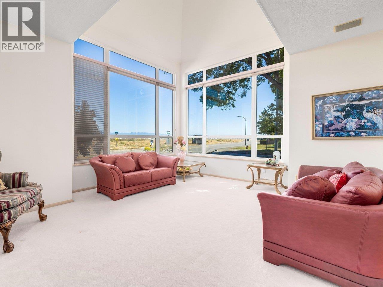 3340 RIVER Road, Richmond