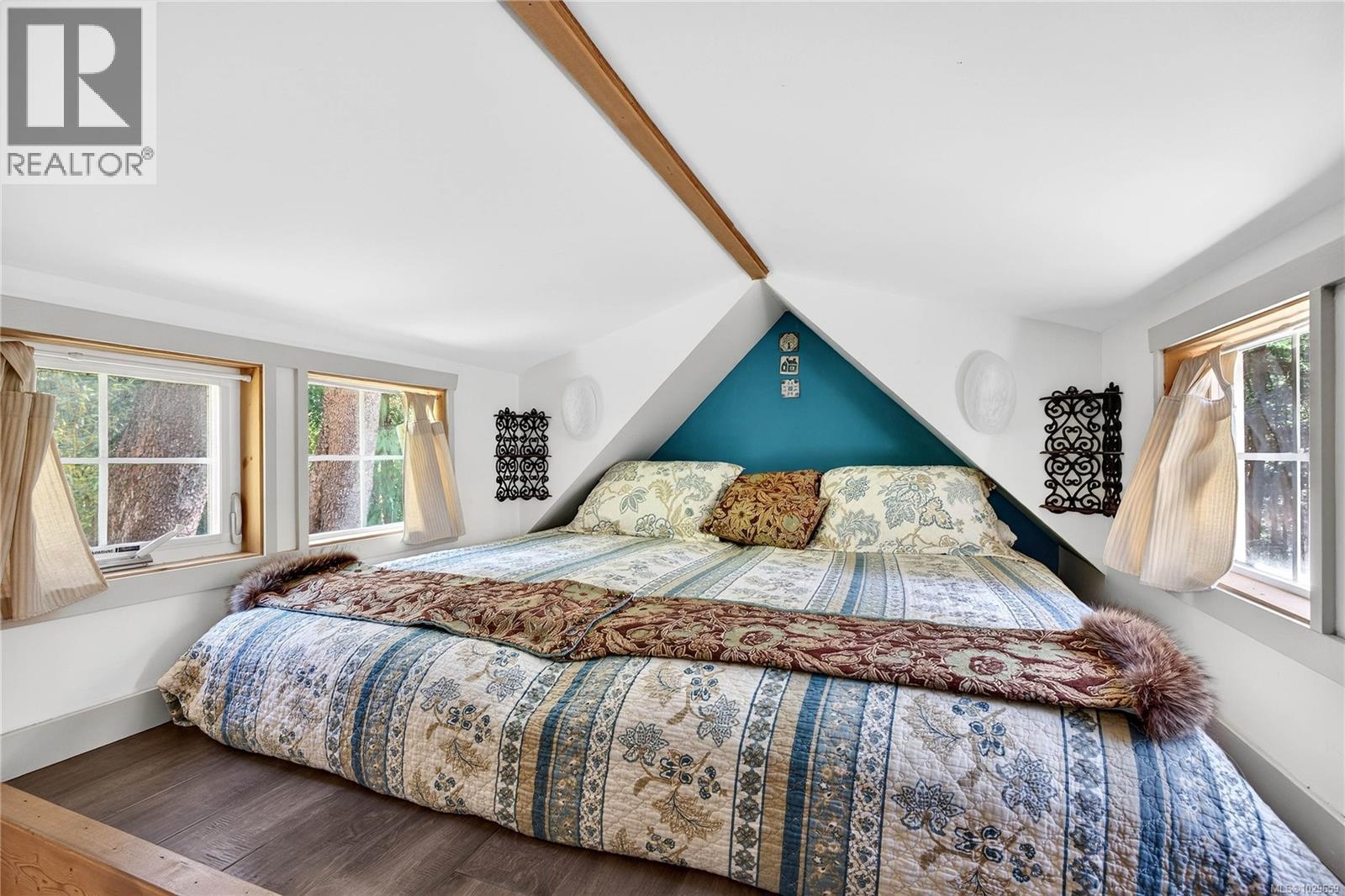 2470 NORTH END RD - 27