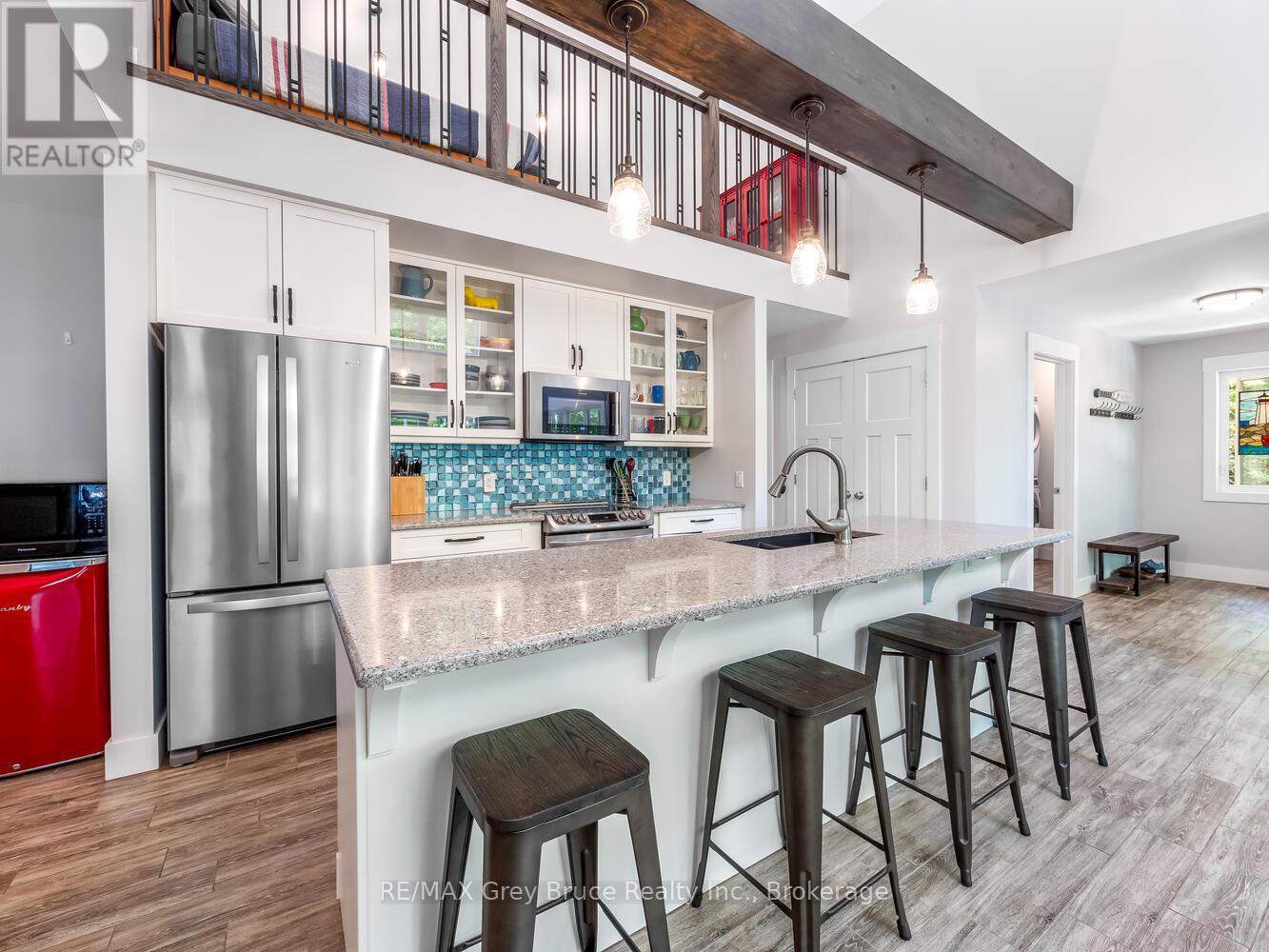 110 MAPLE GOLF CRESCENT - 19