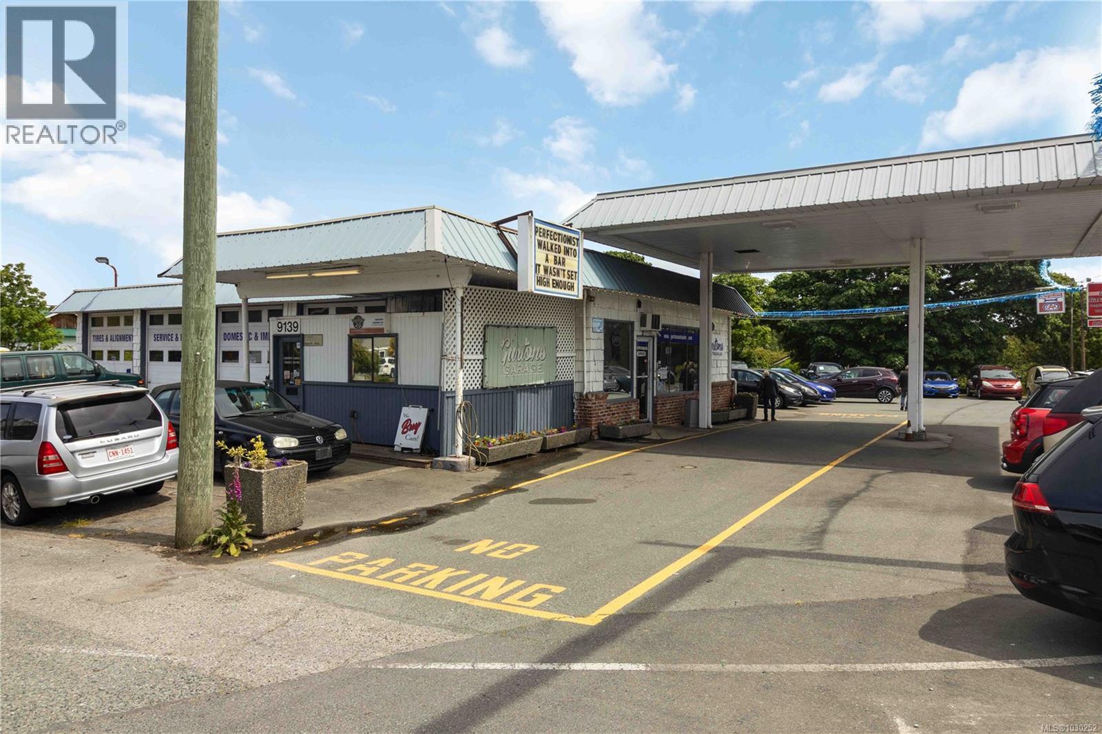  9139 East Saanich Road, North Saanich