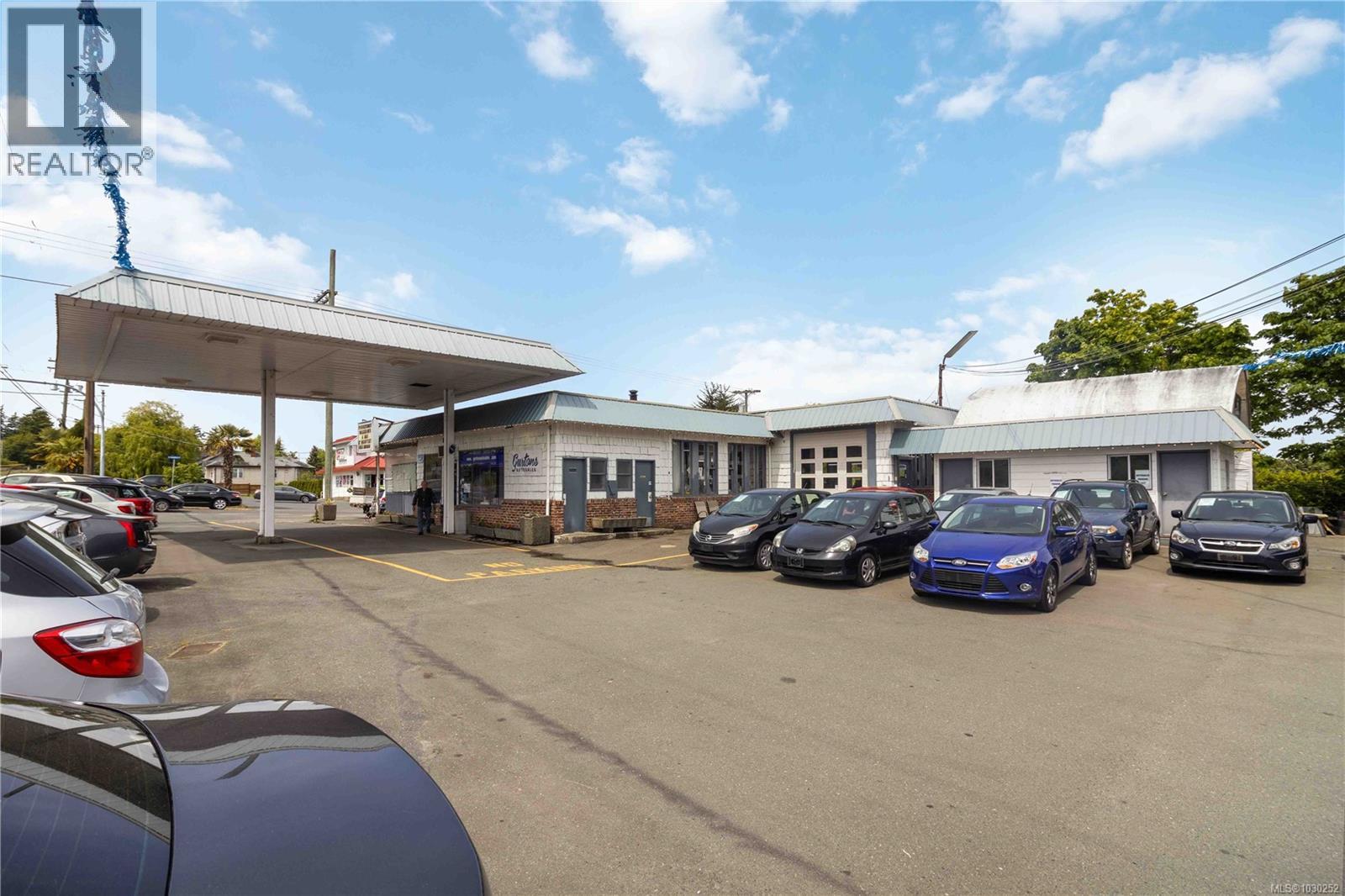  9139 East Saanich Road, North Saanich