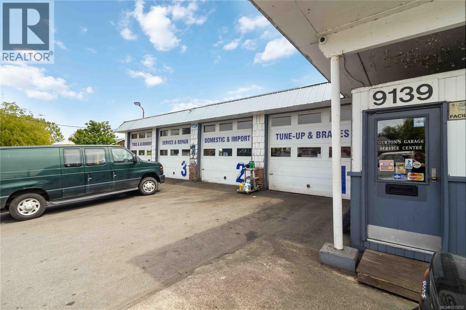  9139 East Saanich Road, North Saanich