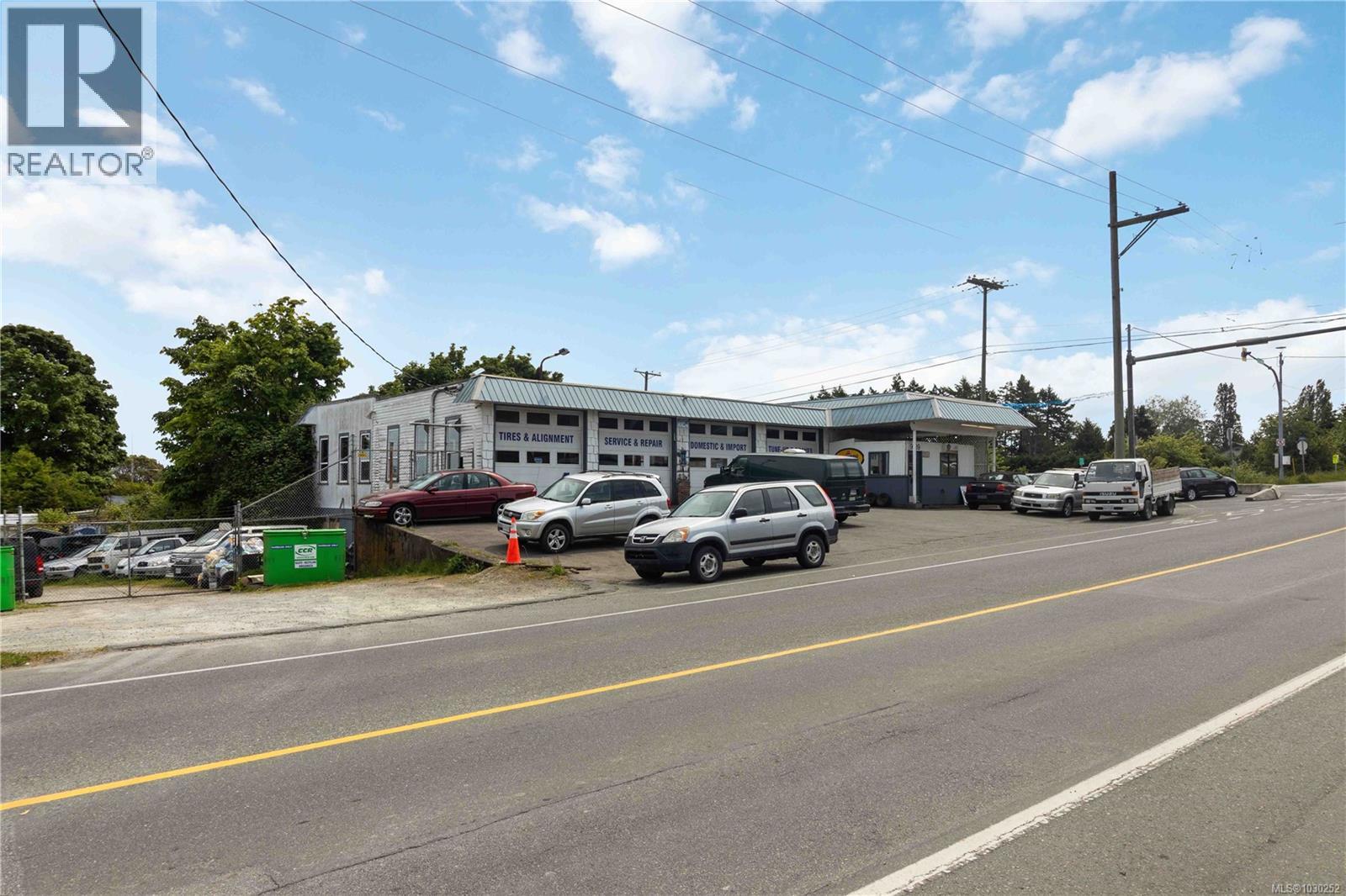  9139 East Saanich Road, North Saanich