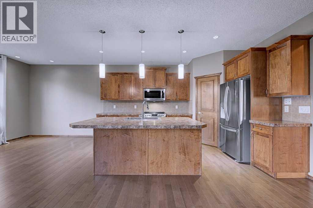 Single Family House for Sale in  Eversyde Mews SW Evergreen Calgary 