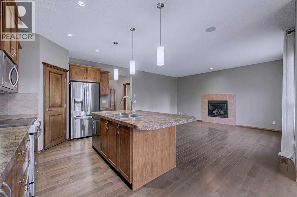 Single Family House for Sale in  Eversyde Mews SW Evergreen Calgary 