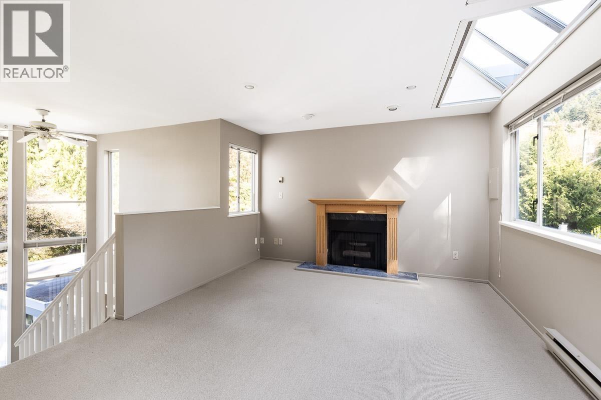 5735 BLUEBELL DRIVE, West Vancouver