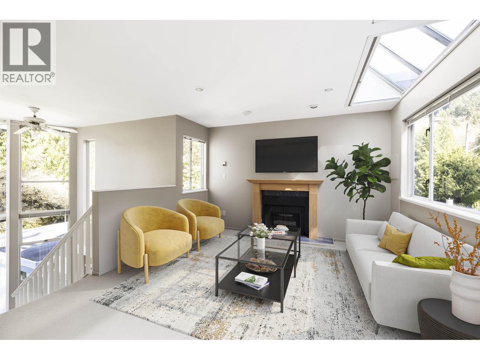 5735 BLUEBELL DRIVE, West Vancouver