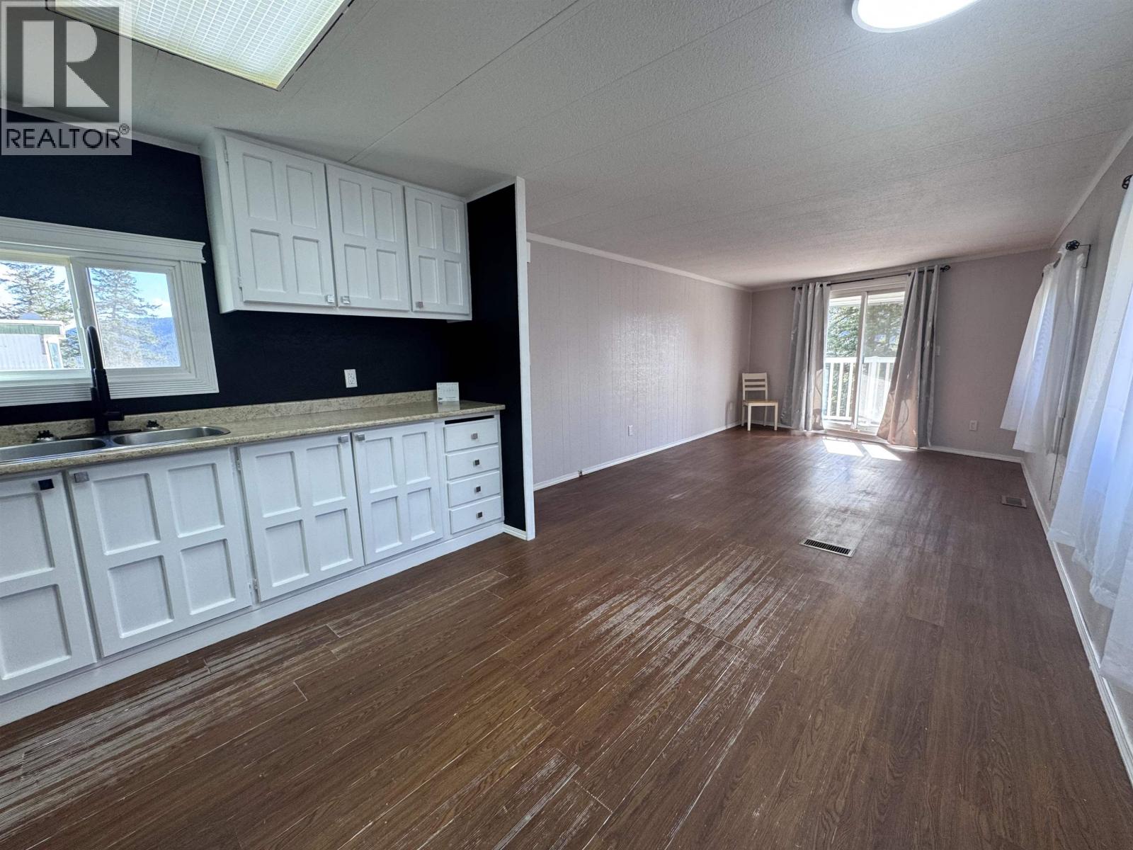 #T7 560 SODA CREEK ROAD - Image 3