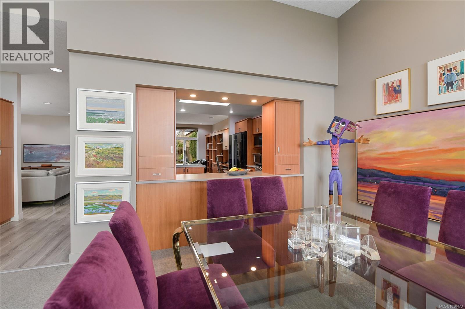 5384 SAYWARD HILL CRES - 13